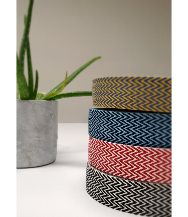 rood en wit - chevron - tassenband 38 mm
