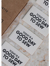 Atelier Brunette Today is a good day to sew - kledinglabel 5 stuks