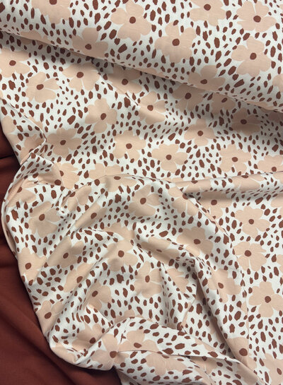Madeline Flower power - jersey - soft pink and rust