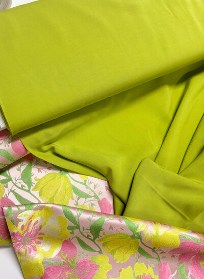 Madeline lime groen - heel soepelvallende geweven bamboo