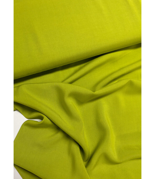 Madeline lime groen - heel soepelvallende geweven bamboo