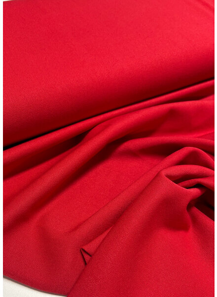 Madeline rood soepelvallende gabardine