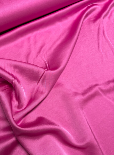 A la Ville fuchsia - satijn viscose - qualité Haute Couture