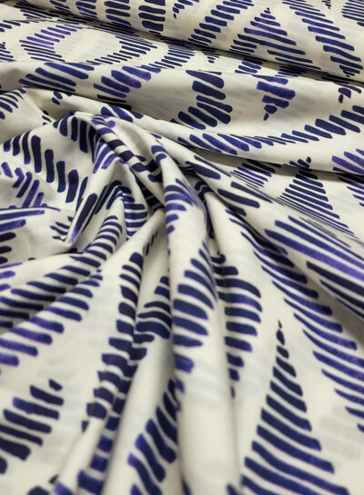 A la Ville Ikat print - prachtig blauw en gebroken wit - katoenvoile