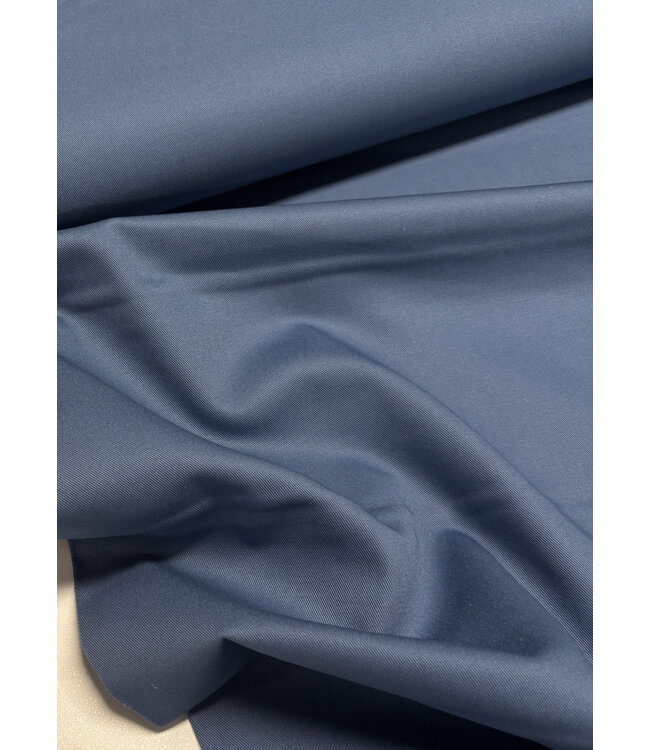 Madeline jeansblauw katoen gabardine - vast en stevig geweven - trenchcoat stof (niet waterproof)