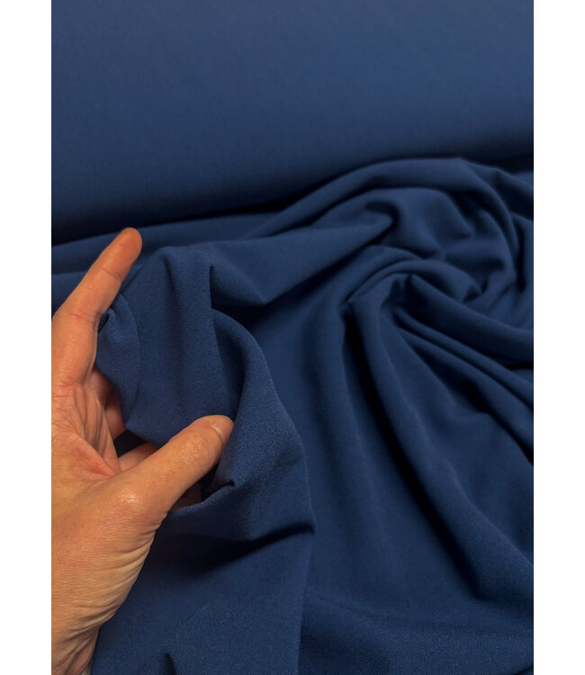 denimblauw - Italiaanse crepe - middelzwaar
