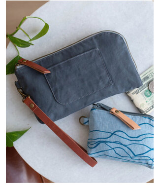 Noodlehead Yarrow wristlet & pouch - paper pattern