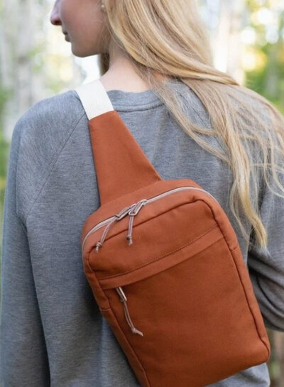 Noodlehead Sandhill sling - papieren patroon