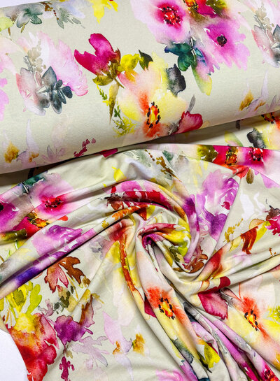 Madeline floral symphony - vormvaste viscose tricot