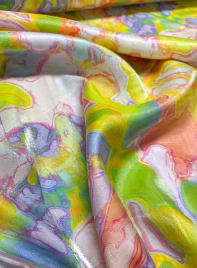 Madeline gouden gloed - prachtige licht glanzende geweven viscose satijn