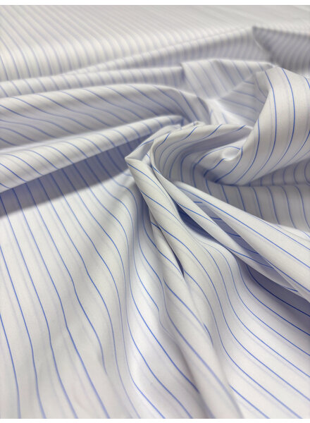Madeline pine stripe - wit met blauw streepje hemdenkatoen