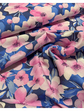 Madeline pink blossom by night - canvas