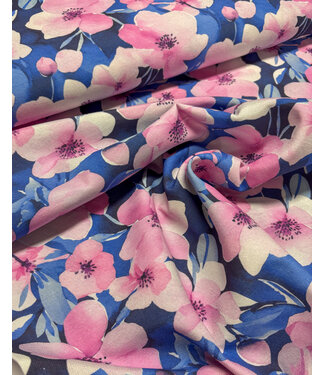 Madeline pink blossom by night - canvas