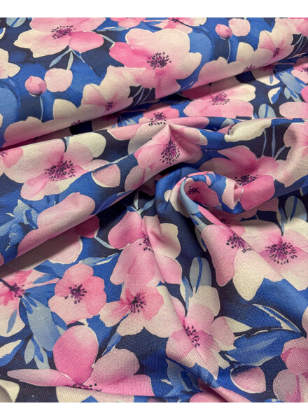 Madeline pink blossom by night - canvas