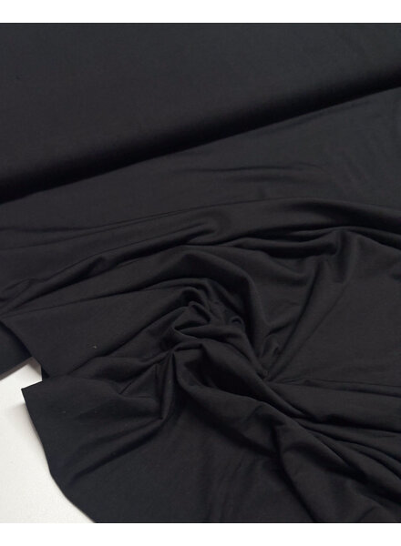 Madeline zwart bamboe tricot