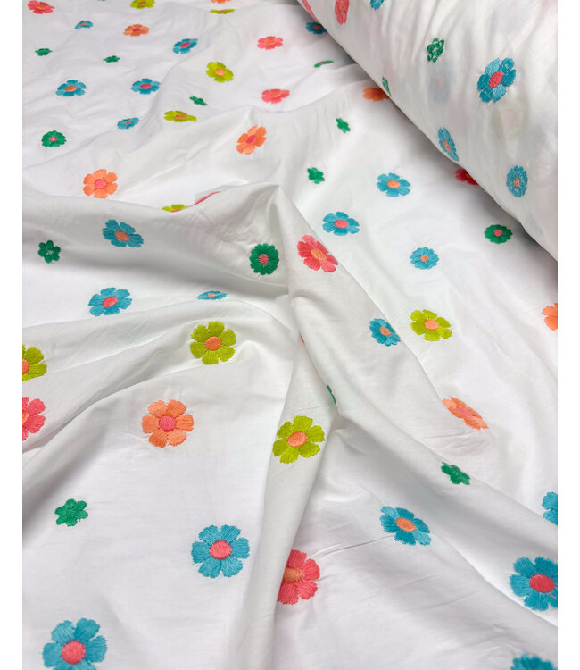 Madeline prachtige broderie met kleurrijke bloemen - popeline katoenvoile
