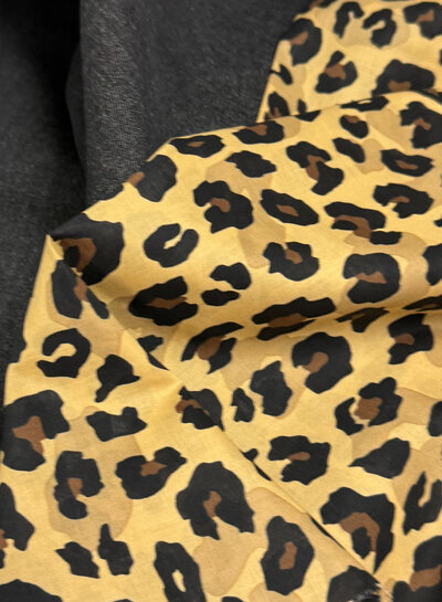 Madeline leopard camel - katoen voile