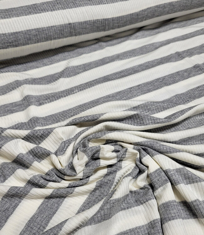 viscose tricot met platte ribbel - grijs gestreept
