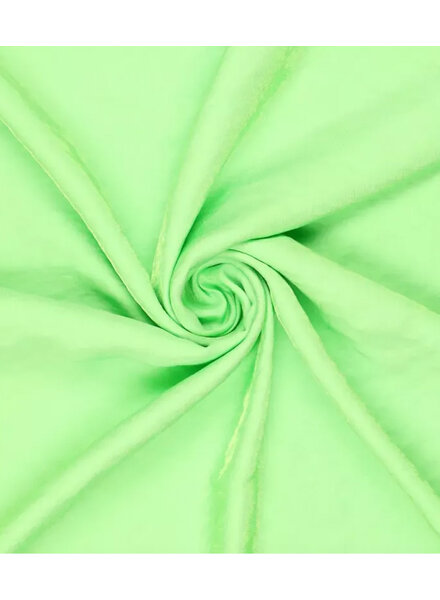 Madeline viscose met subtiele glans - fris groen