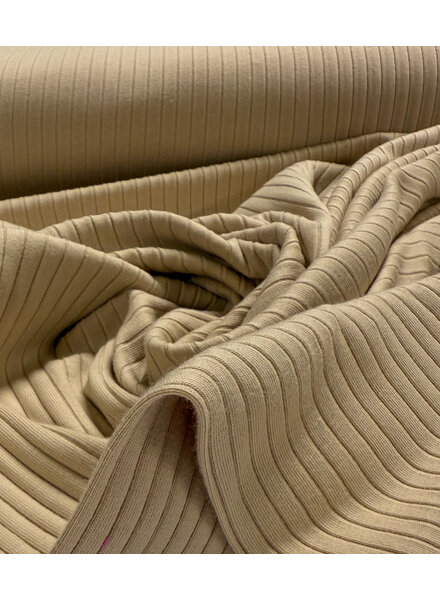 Madeline beautiful ribbed knit - sand