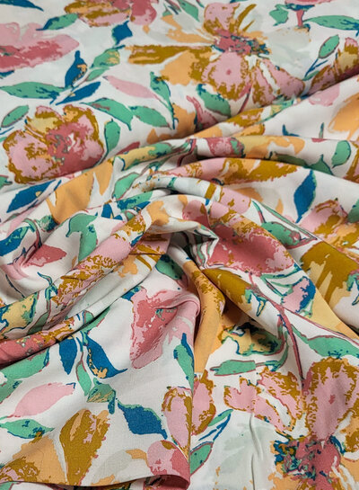 Madeline bloemenpracht zalm en roze - viscose