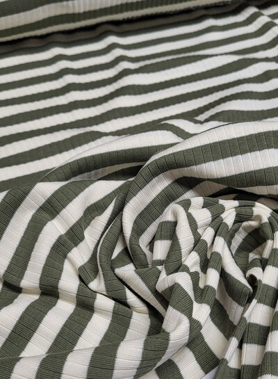 khaki streepjes - ribtricot