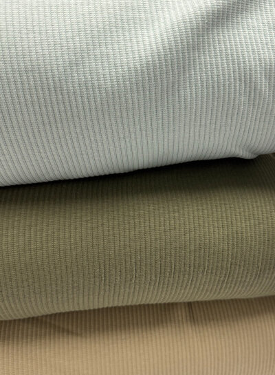 olijfgroen - zachte ribtricot