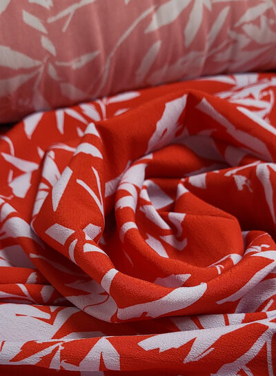 deadstock red & blue - viscose crepe