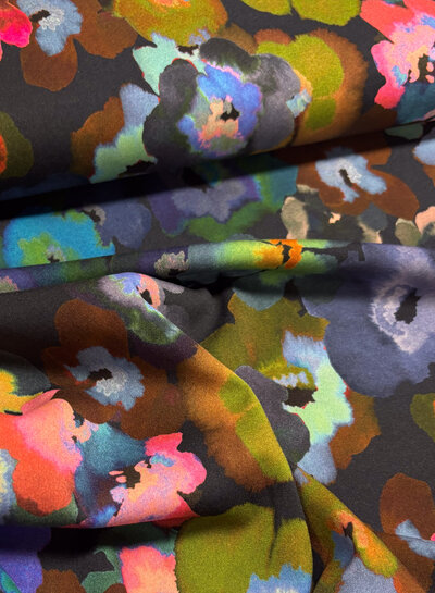 A la Ville colorful flowers - beautiful Italian woven viscose