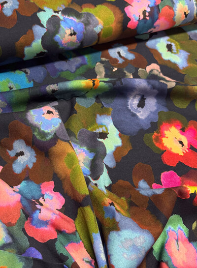 A la Ville colorful flowers - beautiful Italian woven viscose