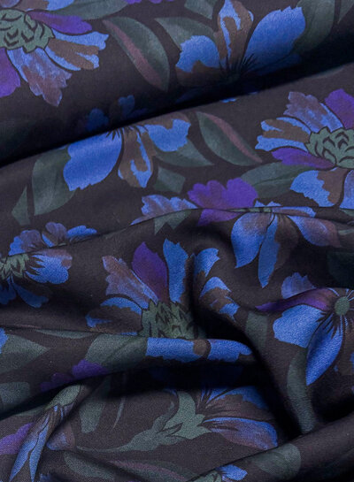 A la Ville flowers by night - beautiful Italian woven viscose