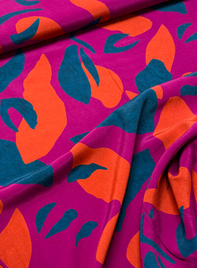 A la Ville magenta coarse - viscose crepe cutting fashion