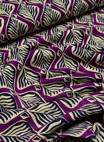 A la Ville midnight orchid leaf - viscose