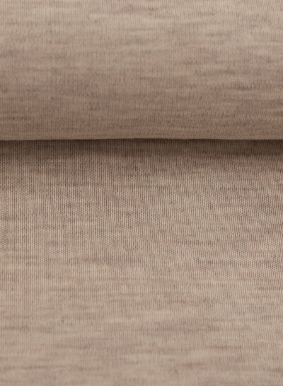 100% finely knitted merino wool - beige