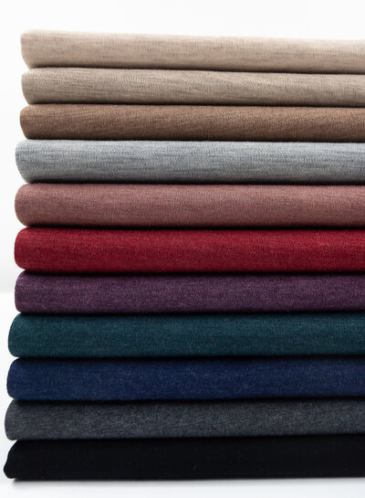 100% finely knitted merino wool - light gray
