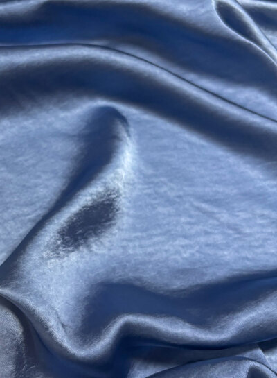 sky blye - prachtige satijn - high drape