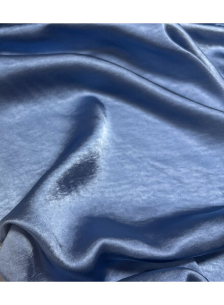 sky blye - prachtige satijn - high drape