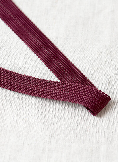 Bordeaux - pre-folded tresse bias 2 cm - per meter - decorative tress per meter