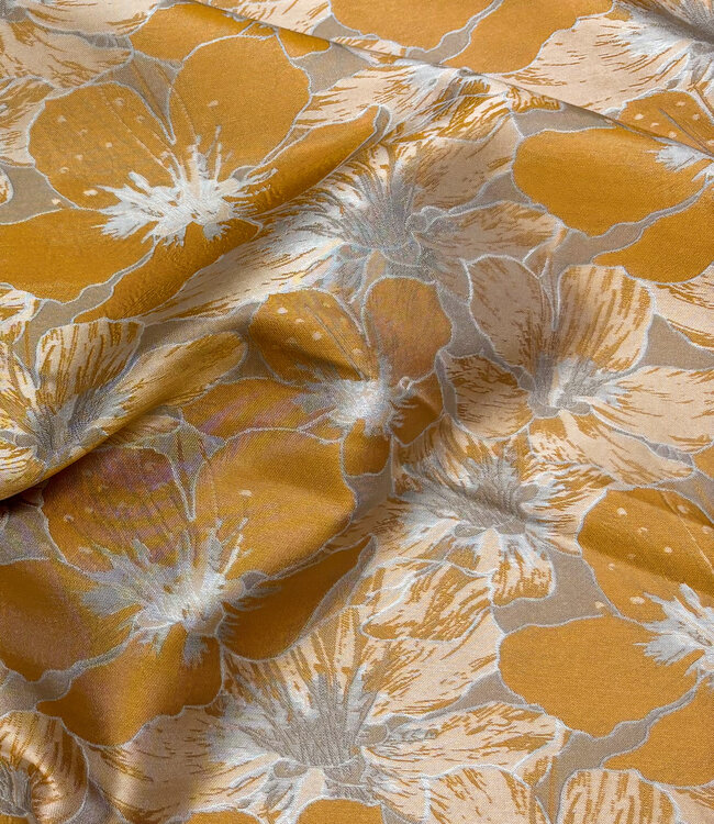 oker champagnekleurige bloemen  met subtiele glans - jacquard