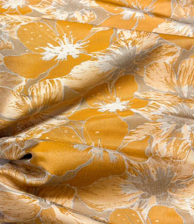 oker champagnekleurige bloemen  met subtiele glans - jacquard