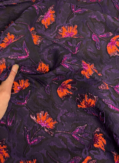 A la Ville aubergine en roest prachtige soepelvallende jacquard