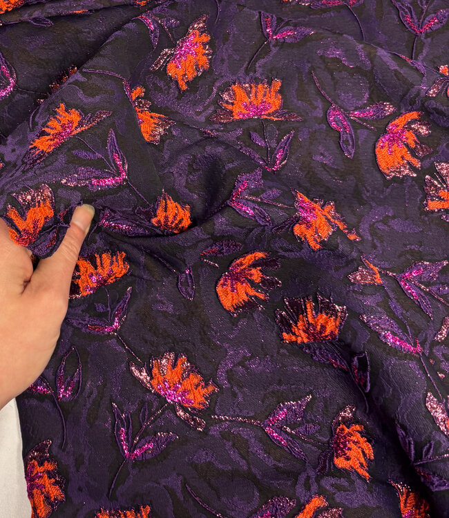 A la Ville aubergine en roest prachtige soepelvallende jacquard