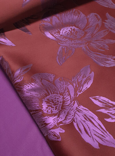 A la Ville burgundy and lilac - brokaat - prachtige soepelvallende jacquard