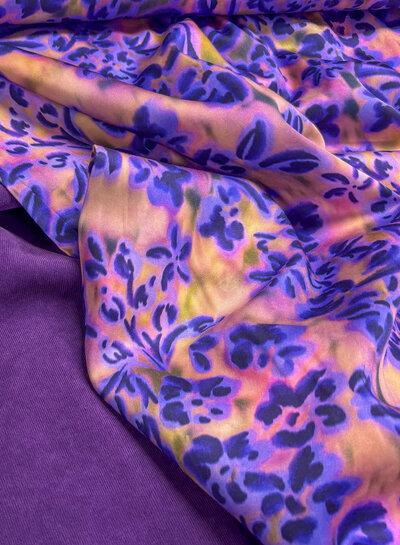 Poppy fabrics purple floral splendor - satin cotton