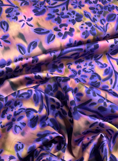 Poppy fabrics purple floral splendor - satin cotton