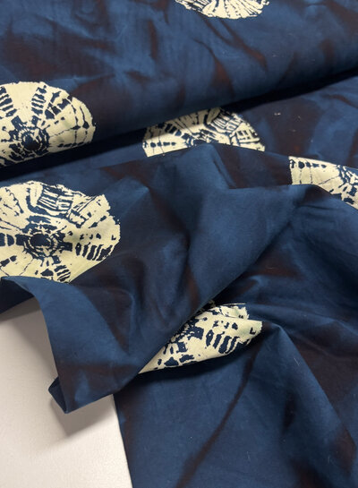Madeline Chakra Moon Indigo - prachtige batik katoen