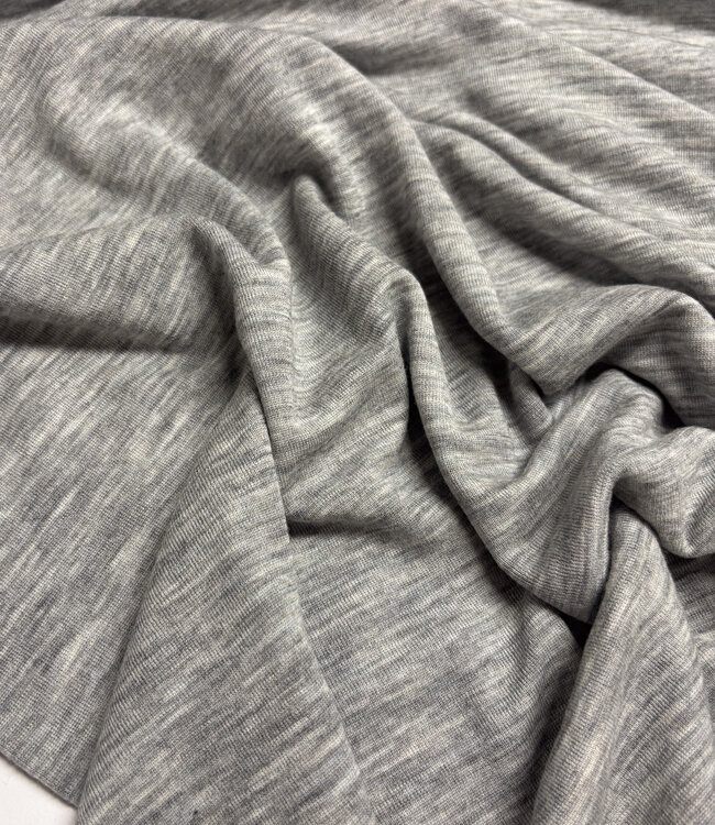 merino 100% lichtgrijs gemeleerd - prachtig gebreid