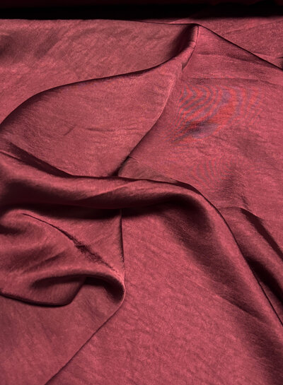 bordeaux - high drape satijn