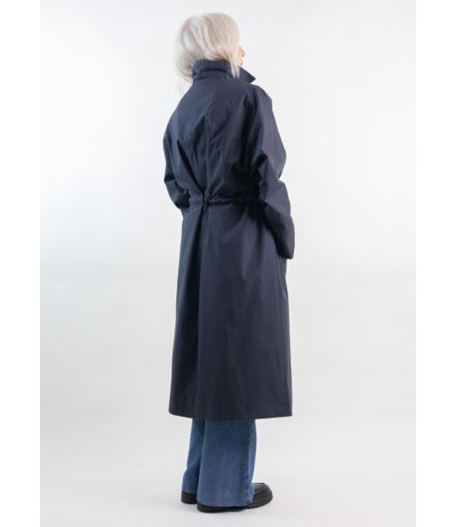 trenchcoat 15/03/2026