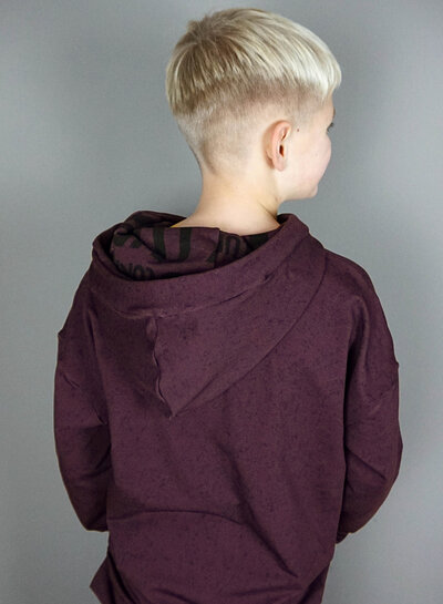 THORSTEN BERGER Matching French terry with the Stay Curious panel